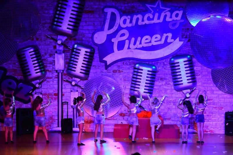Dancing Queen un hommage a Abba by Kazadoo